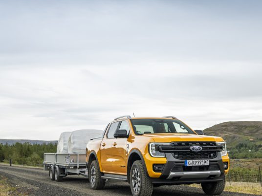 Wildtrak_PHEV_210JPG