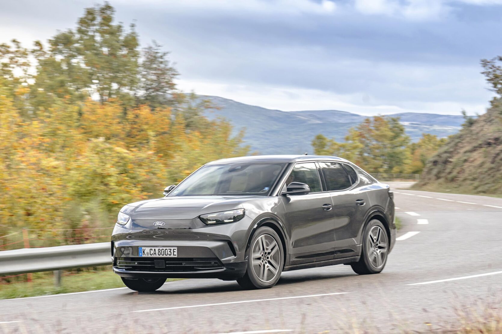 2024_FORD_CAPRI_Magnetic_40-LOW