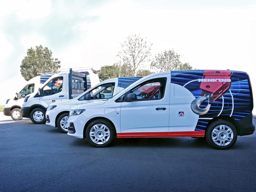 Mennens Belgium renforce sa flotte avec de nouveaux véhicules FORD