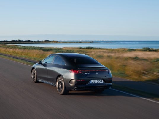 Fahrveranstaltung Mercedes-Benz CLA mit EQ Technologie in Kopenhagen, 2025 // Test Drive Mercedes-Benz CLA with EQ Technology in Copenhagen, 2025 Mercedes-Benz CLA 250+ mit EQ Technologie | Energieverbrauch kombiniert: 14,1‒ 12,2 kWh/100 km | CO2-Emissionen kombiniert: 0 g/km | CO2-Klasse: A // Mercedes-Benz CLA 250+ with EQ Technology | Energy consumption combined: 14.1 – 12.2 kWh/100 km | CO2 emissions combined: 0g/km | CO2 class: A MANUFAKTUR cosmos black magno / Leather tartufo brown with golden accents