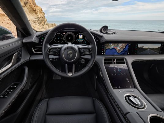 Taycan_interior_6