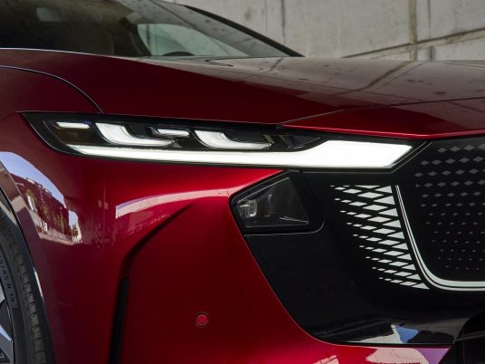 all-new_mazda6e_src_germany_det_01_highres_ld