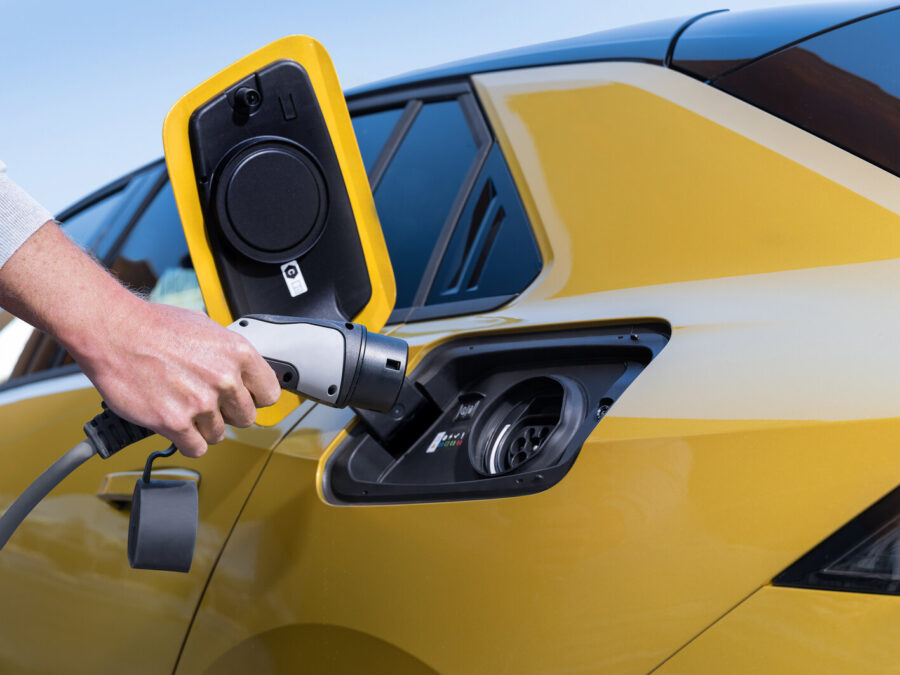 Terugbetaling thuisgeladen elektriciteit: verlaging tarieven vanaf 1 oktober 2025