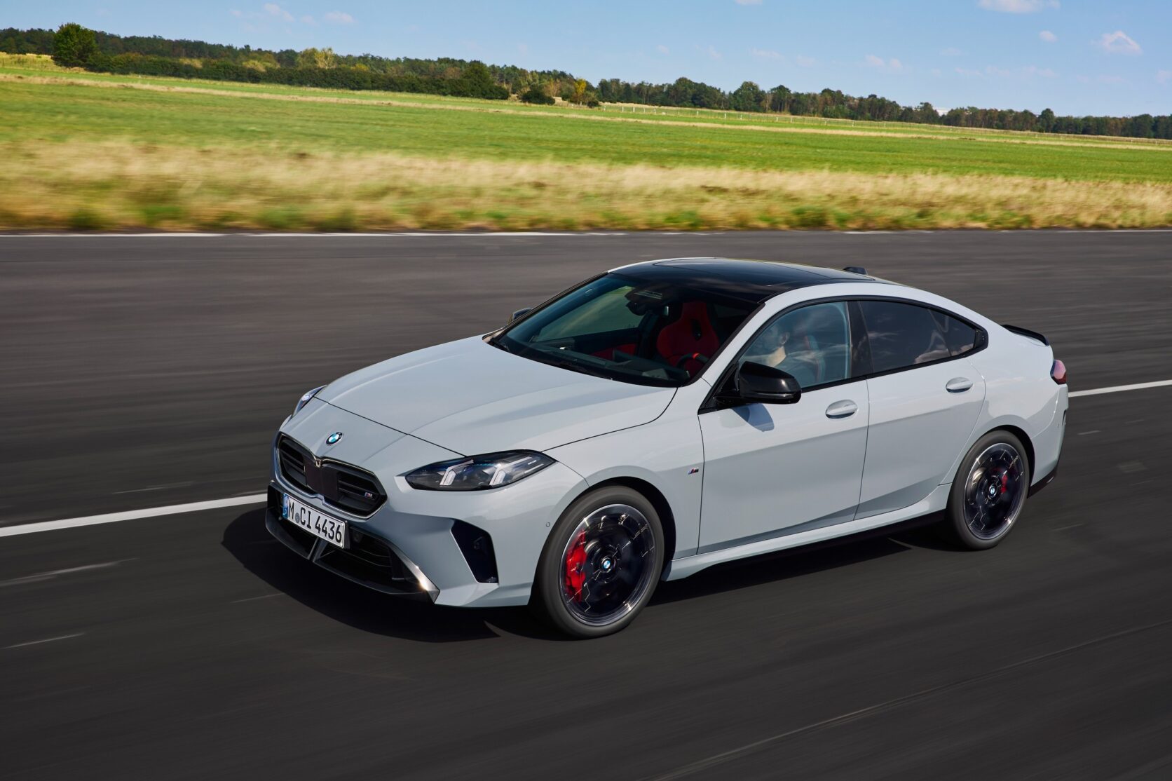 P90572400_lowRes_the-new-bmw-m235-xdr