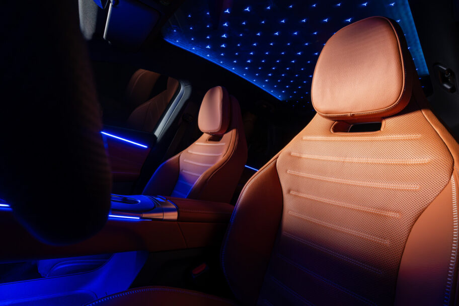 1920_pre-media_25c0192_019