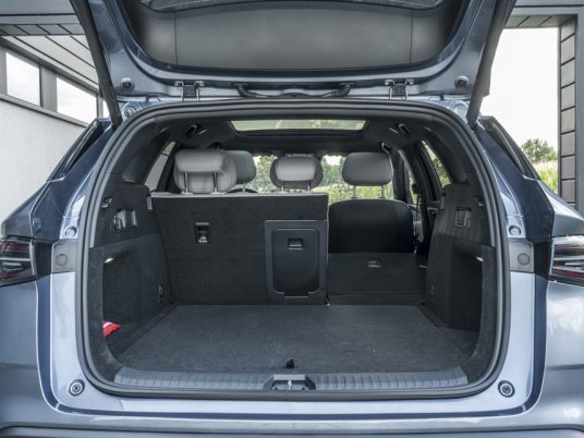 2025_BYD_SEAL6_Detail_003