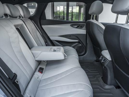 2025_BYD_SEAL6_Detail_017