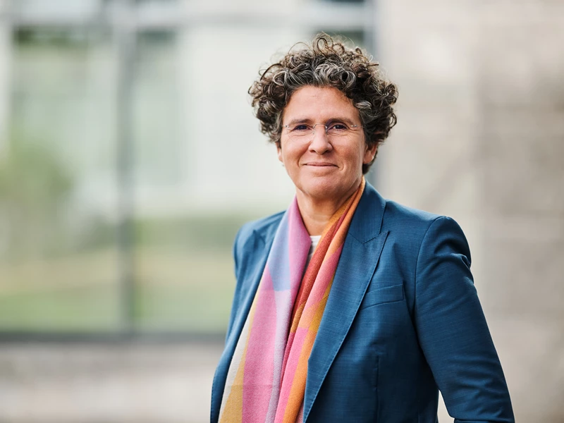 Emily Coenegrachts nieuwe CEO van mobiliteitsfederatie Traxio