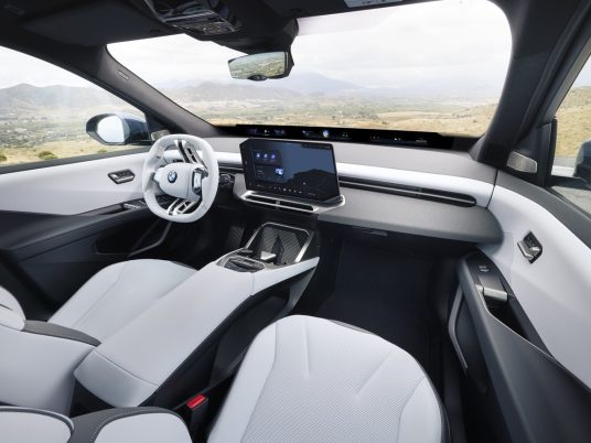 FK_BMW_iX3-107_FK28288_ld