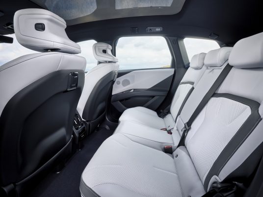 FK_BMW_iX3-119_FK27905_ld