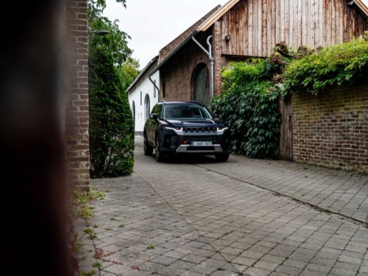 KGM Torres Hybrid 0022