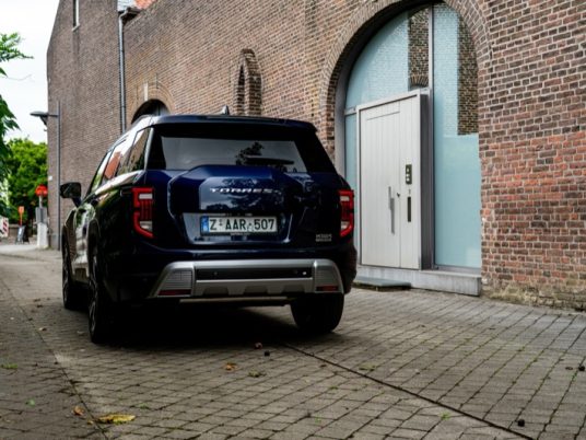 KGM Torres Hybrid 0024