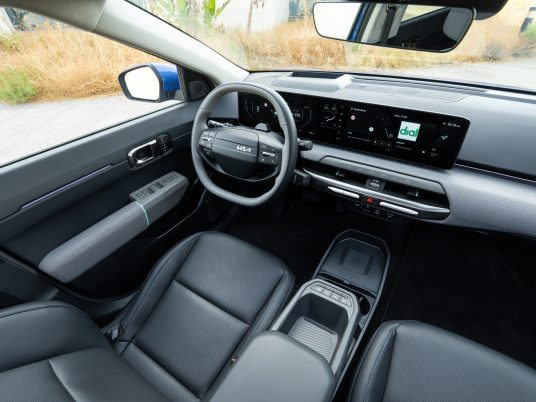 kia-ev4-base-line-blue-flame-interior-hires-003