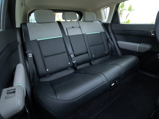 kia-ev4-base-line-blue-flame-interior-hires-008