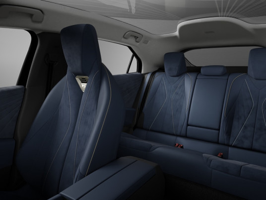 DS_2024_12_NEW_DS_ROW_TWO_ETERNAL_BLUE_ALCANTARA_ld