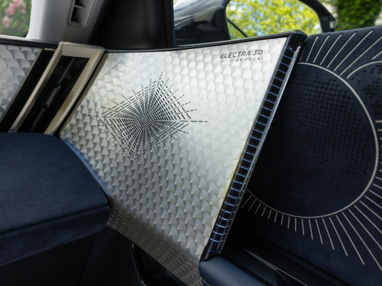 DS_N°8_705A3011@GJ_ld