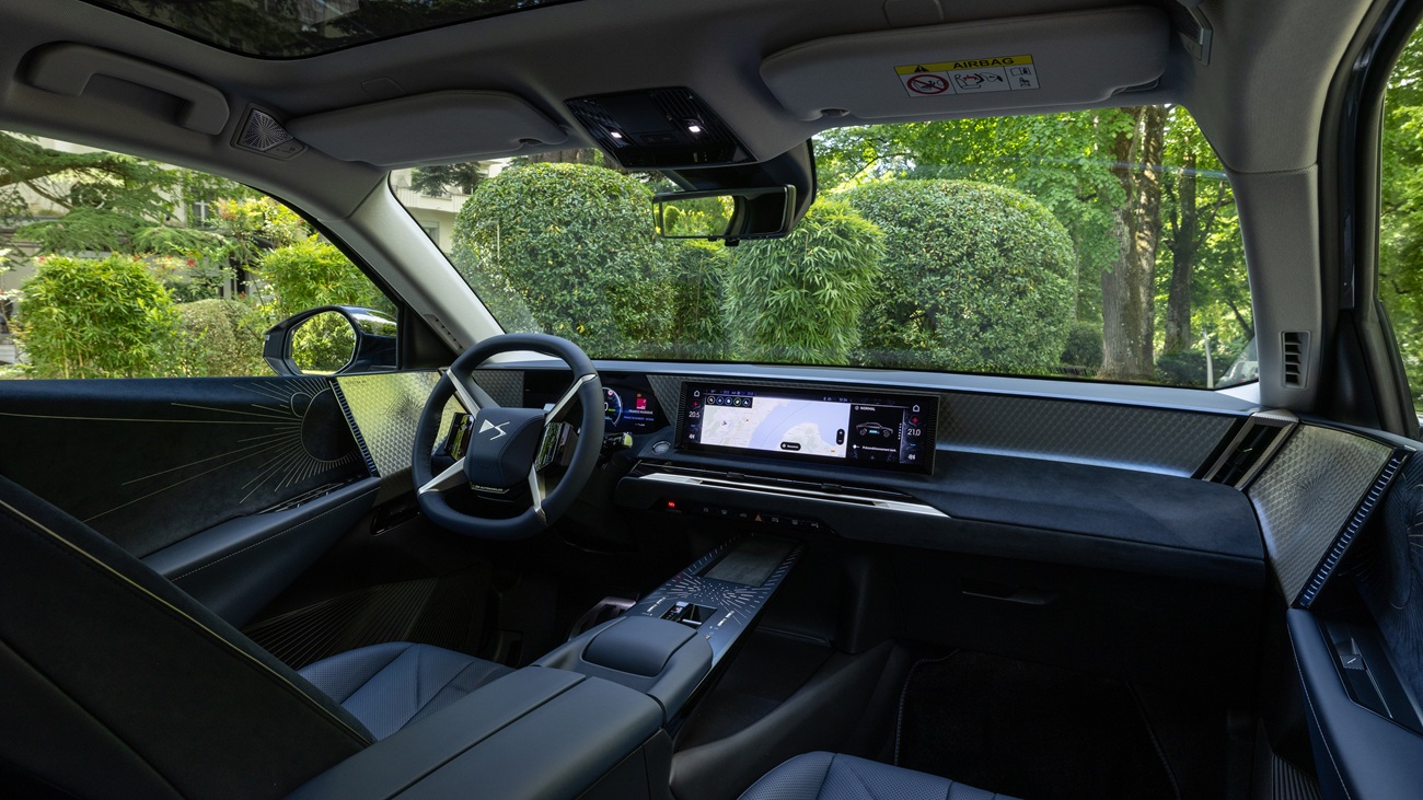 DS_N°8_705A3073@GJ_ld