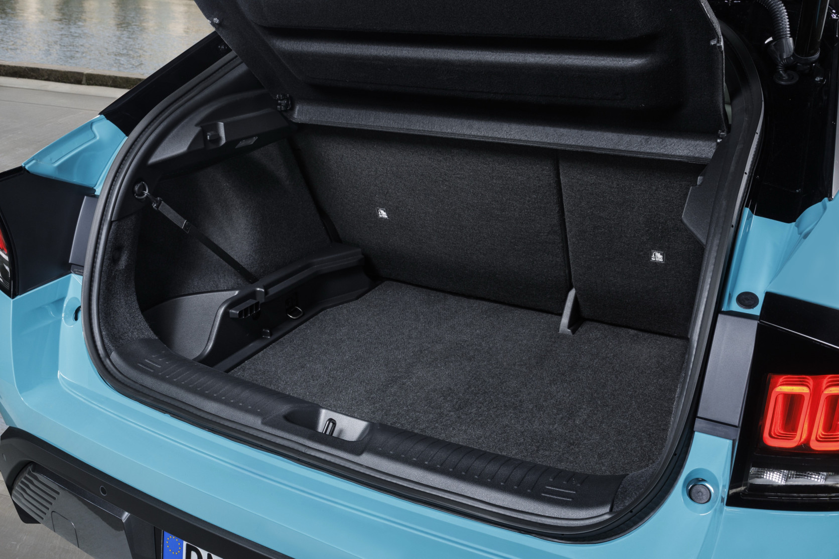 All-new Nissan LEAF Hits the Road