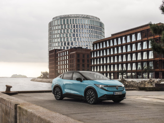 All-new Nissan LEAF Hits the Road