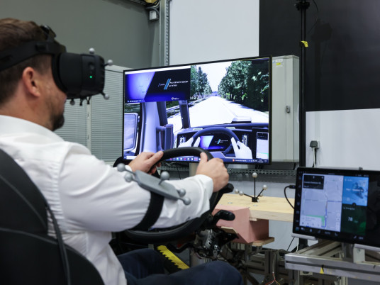 RENAULT_LCV_CENTRE_-11