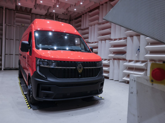 RENAULT_LCV_CENTRE_-9