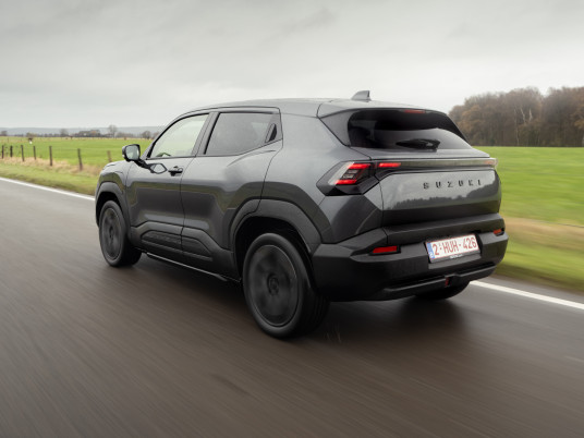 30.Suzuki e Vitara_L