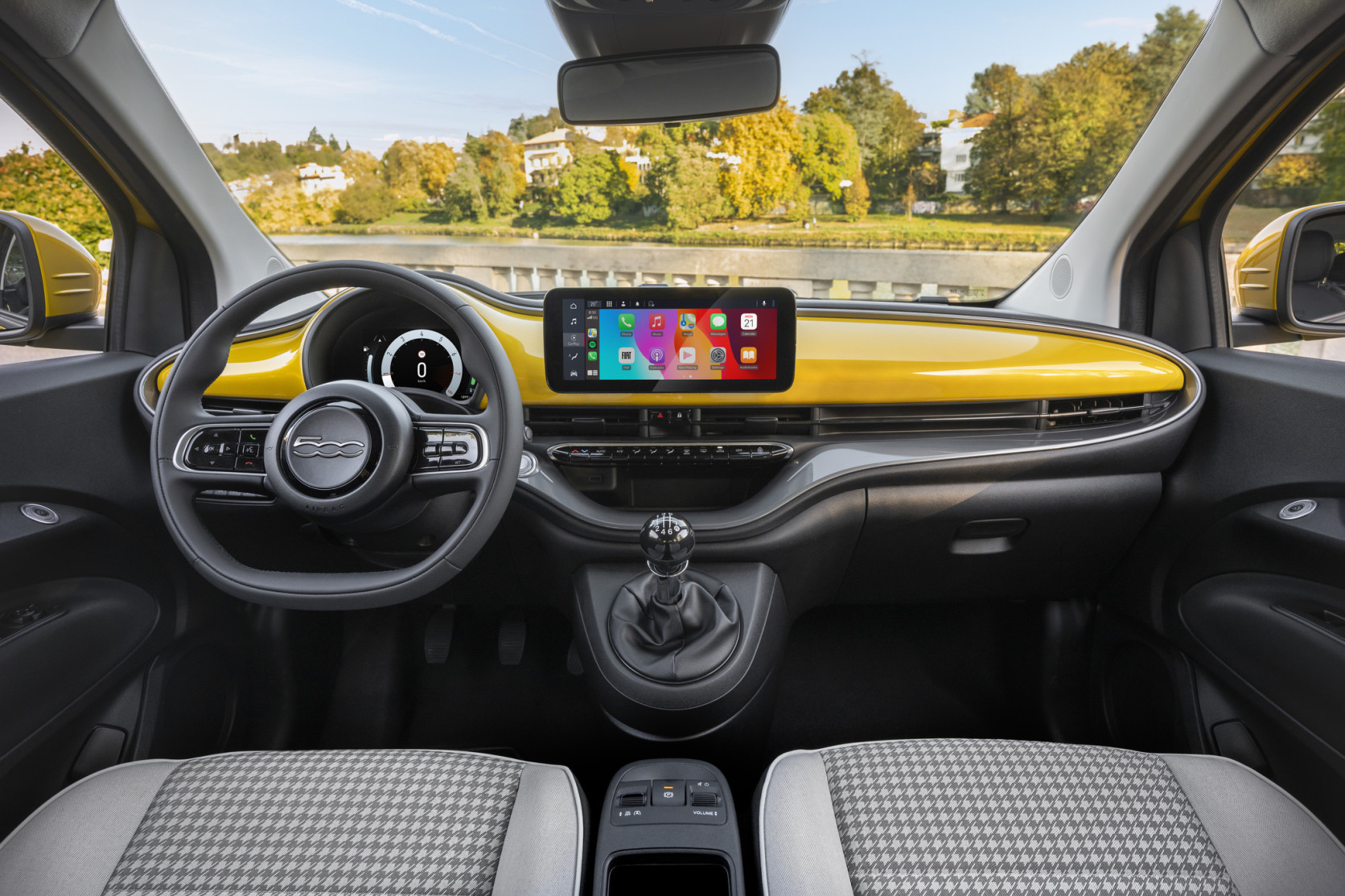 Fiat500Hybrid_Interiors