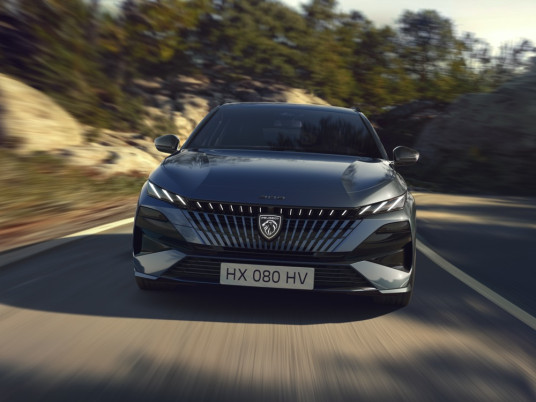 PEUGEOT_308SW_PLUG_IN_2508STYP_200_FR