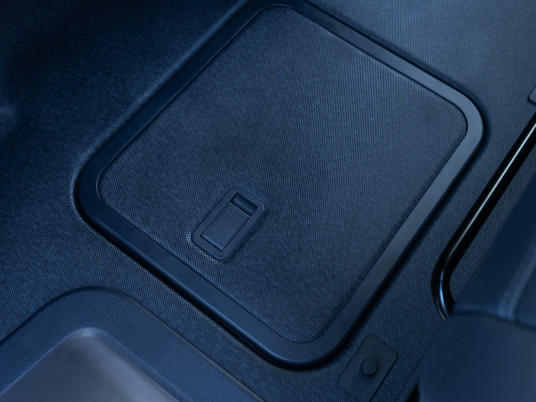 kia-pv5-cargo-clear-white-interior-digital-1920x1080-013