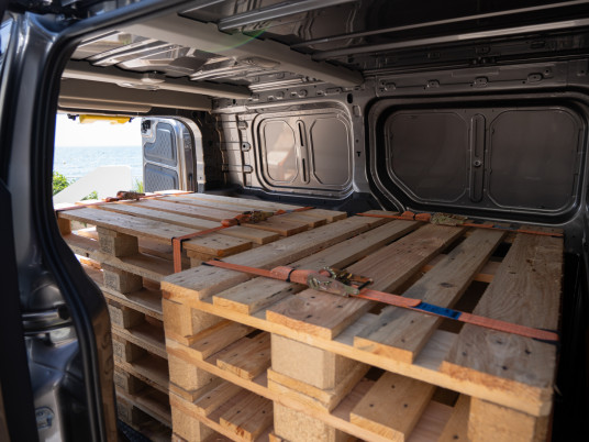 kia_pv5_event_cargo_static_digital_1920x1080_006