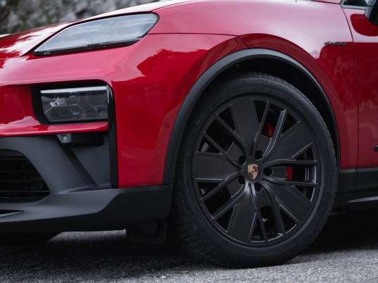 Porsche_MACAN_GTS_202610