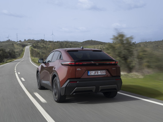 2026_Toyota CHR+_Metal_Oxide_Dynamic_022_ld