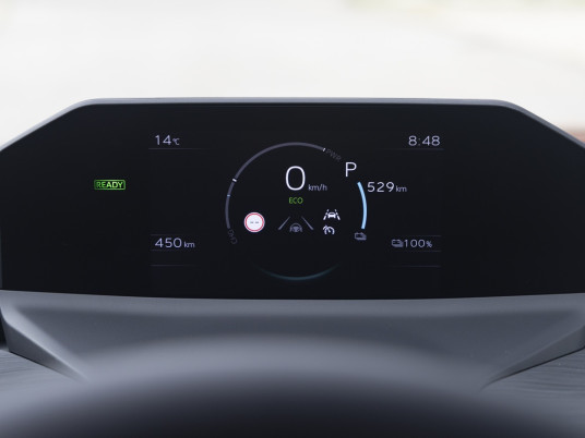 2026_Toyota CHR+_Metal_Oxide_Interior_010_ld