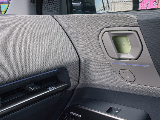 kia-ev2-base-line-frost-blue-interior-4-seater-digital-1920x1080-006