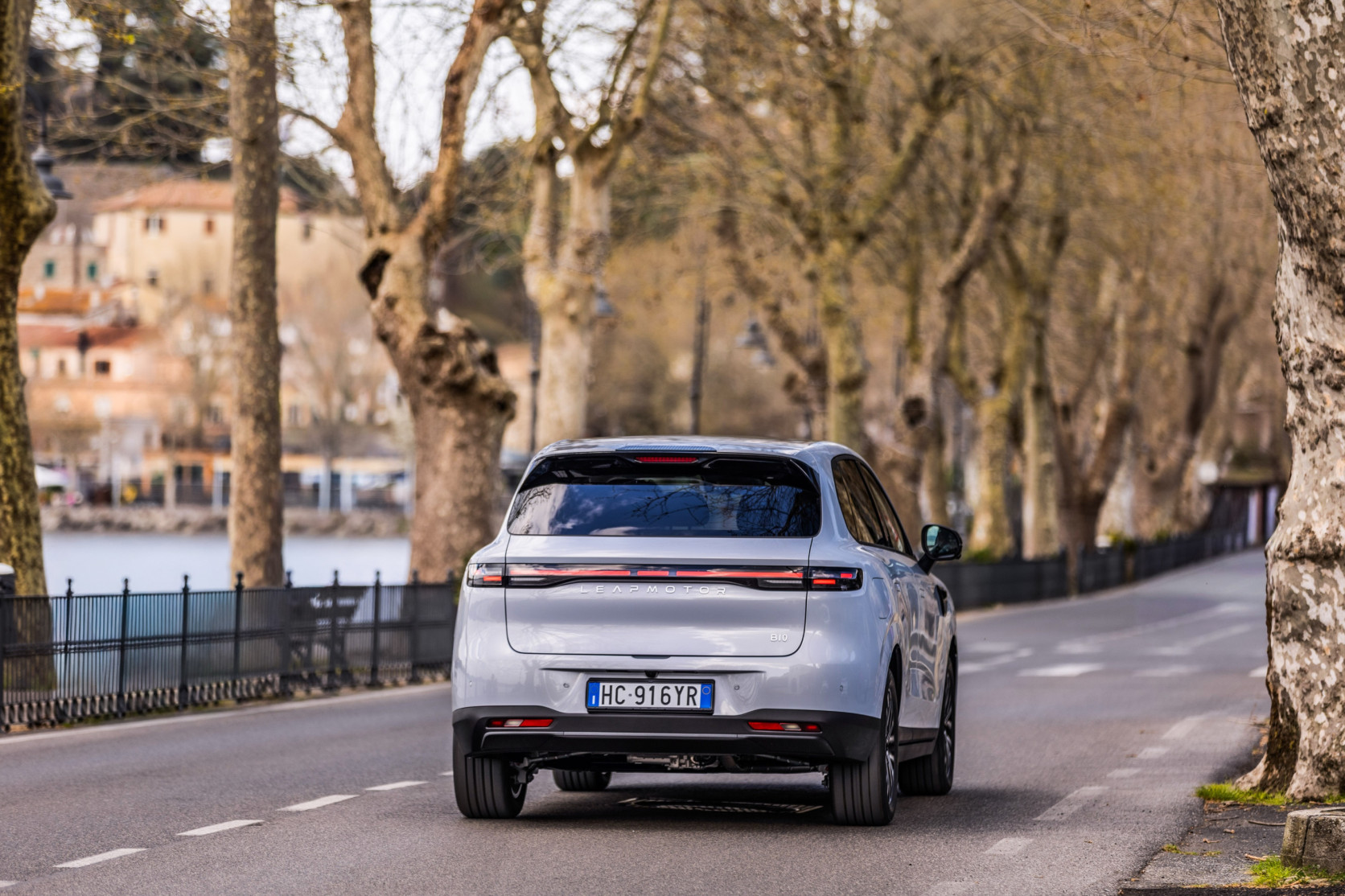 LeapmotorB10_HYBRID-1