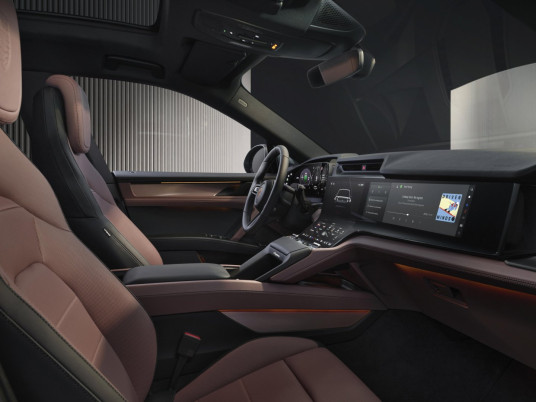 Porsche Cayenne Electric 7_327644_1920x1280