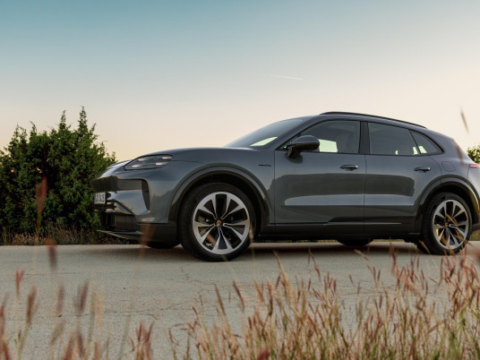 Porsche Cayenne Electric link2fleet 3_327514_1920x1281