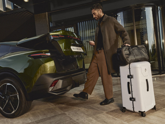 peugeot_e408_2601cv_710_fr