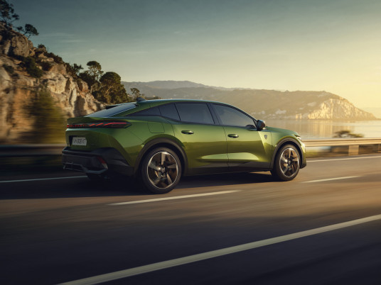 PEUGEOT_E408_2601STYP_260_FR