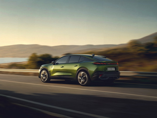 PEUGEOT_E408_2601STYP_270_FR