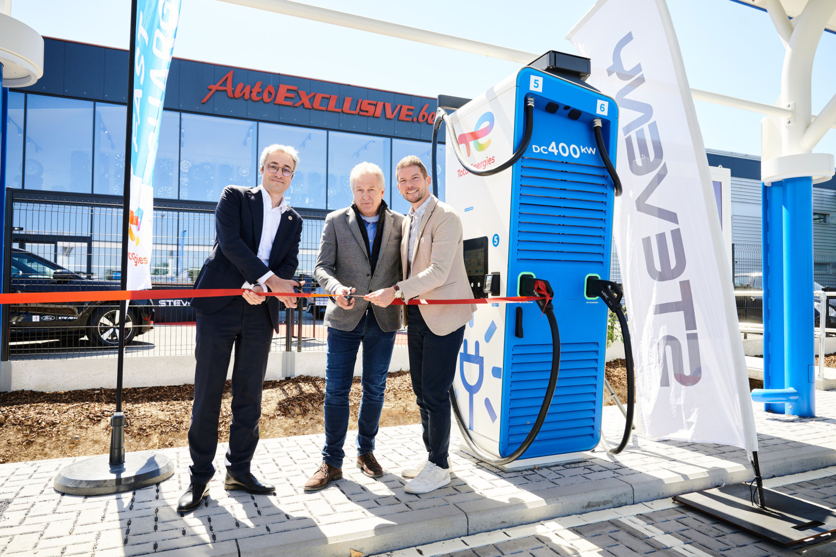 Pierre-Alexandre Vigil (TotalEnergies), Philippe Steveny et Loic D'Haeyer. ©François de Ribaucourt