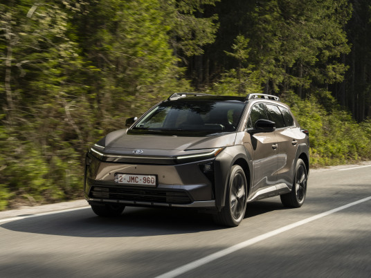 2026_Toyota bZ4X Touring_AWD_Brilliant Bronze Metallic_dynamic_005