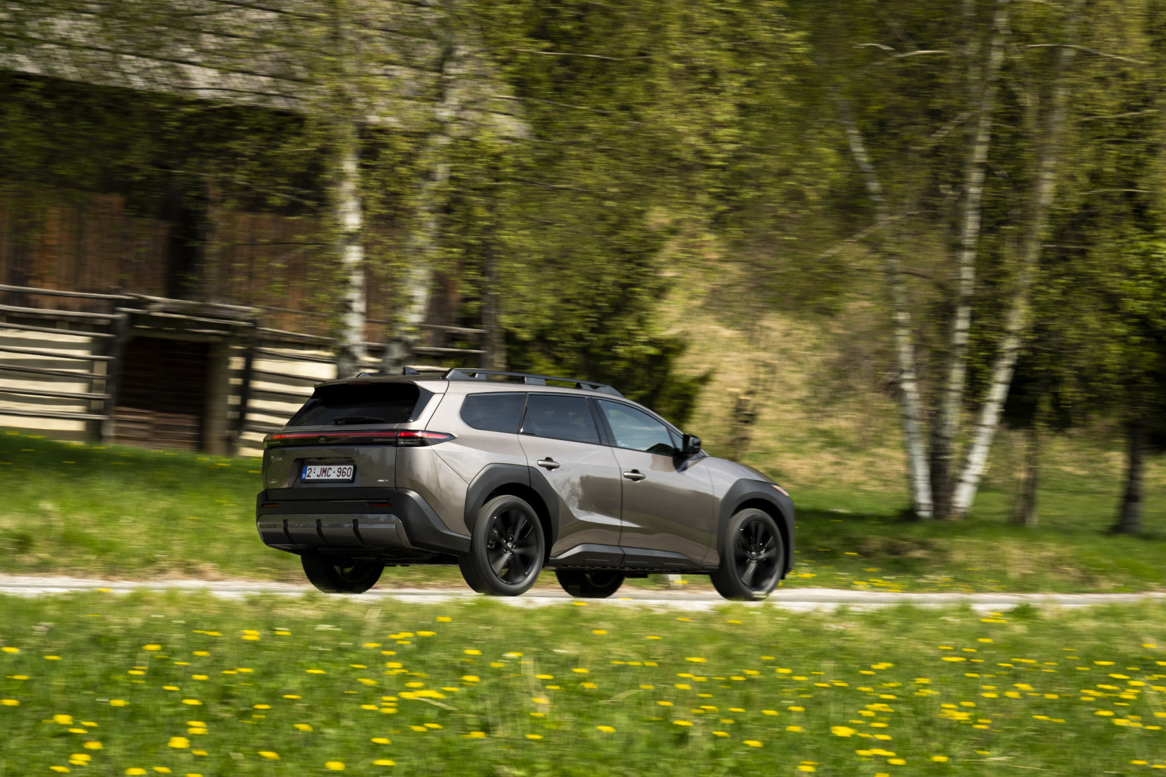 2026_Toyota bZ4X Touring_AWD_Brilliant Bronze Metallic_dynamic_017
