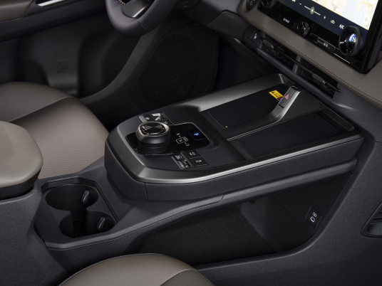2026_Toyota bZ4X Touring_AWD_Brilliant Bronze Metallic_interior_010