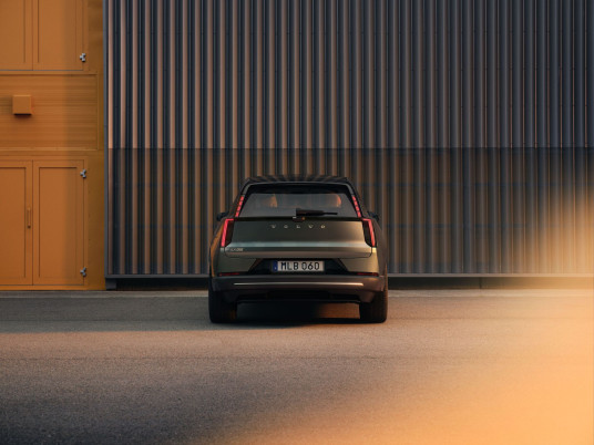 JPG Full-TIM_1159_EX60_STRAIGHT_REAR