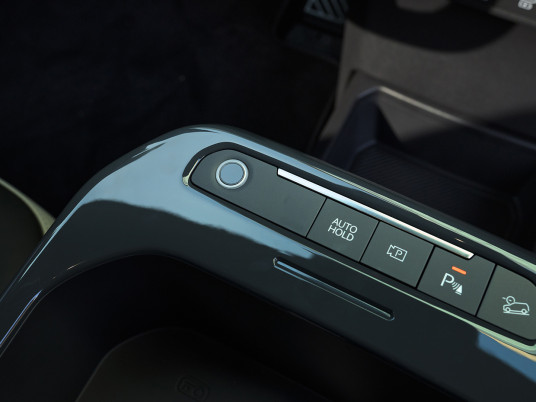 kia-ev5-gtline-fusion-black-interior-digital-1920x1080-019