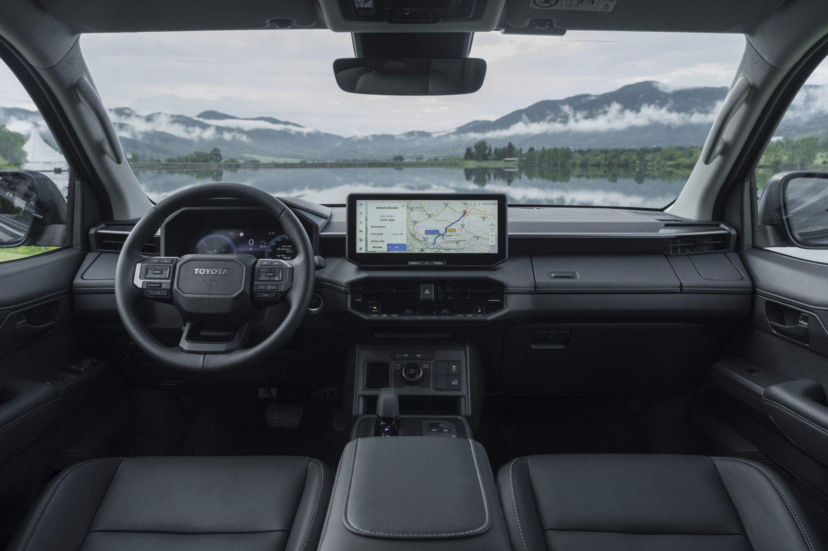 2026_Hilux BEV_High Grade_Ash Grey_Detail_005