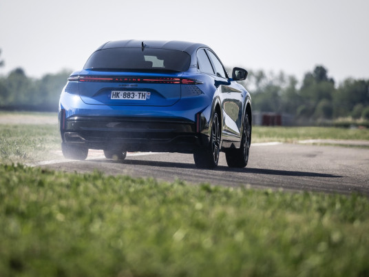 _A390GTS_Bleu-Alpine-Vision_086_ld