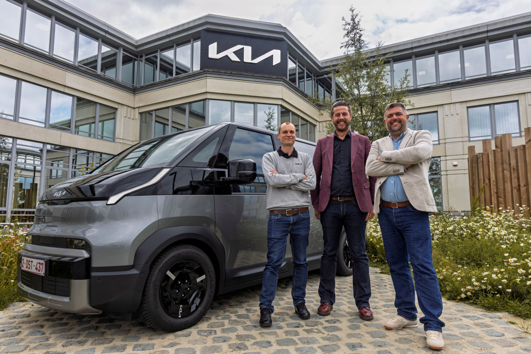 Kia Belux PBV Team