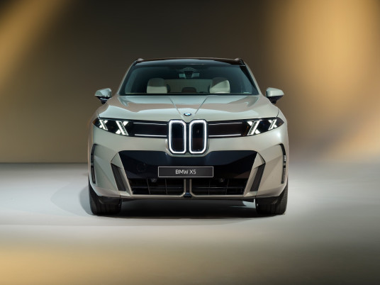 P90646041_lowRes_bmw-ix5-60-xdrive-06